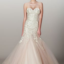 BeautyBridal - Sparkling Decolette Style