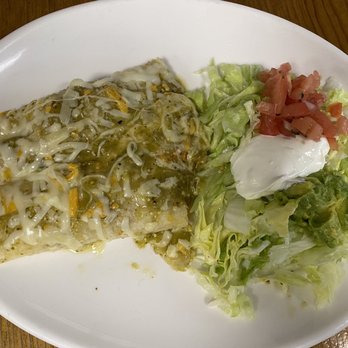 El Rinconcito Cafe - 2 Enchiladas de Pollo Verde - Salvadoran Near Me - Washington, DC, District of Columbia El Rinconcito Cafe - 2 Enchiladas de Pollo Verde - Salvadoran Near Me - Washington, DC, District of Columbia