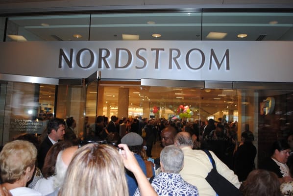 Nordstrom by null