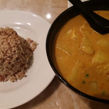 My Vegan - Yellow curry. Has potatoes,onions, peas, and carrots. Yummy. - Thai Near Me - Pasadena, California