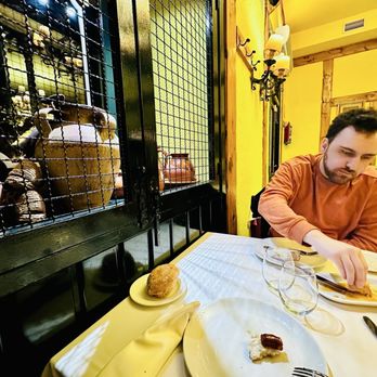 El Senador - La Taberna de Cascajares - Spanish Near Me - Madrid, M