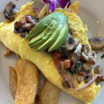 Jax On The Tracks - Egg omelet with potatoes - New American Near Me - Houston, Texas