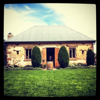Cupitt's Estate - Restaurants Near Me - Ulladulla, NSW