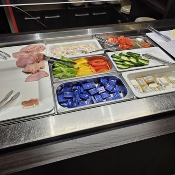 Hwest Hotel Hall - Make your own sandwich. - Hotels Near Me - Hall in Tirol, 7