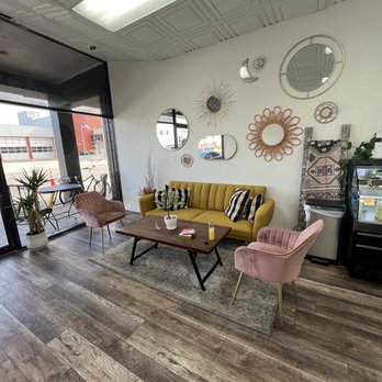 Fresh Factory - Sitting area - Acai Bowls Near Me - St Pete Beach, Florida Fresh Factory - Sitting area - Acai Bowls Near Me - St Pete Beach, Florida