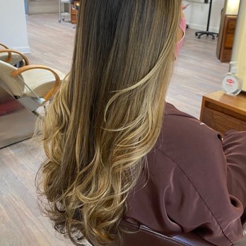 Jael Beverly Hills - Partial balayage - Blow Dry/Out Services Near Me - Los Angeles, California Jael Beverly Hills - Partial balayage - Blow Dry/Out Services Near Me - Los Angeles, California
