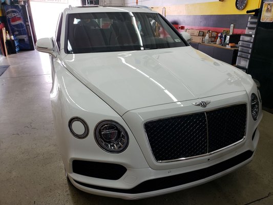 Perfect Window Tint - Perfect Window Tint has more than 25 years of window tinting experience! We've tinted the windows of homes, of buildings, and, of course, vehicles. We can offer you guidance and advice, whether you are trying to tint your windows to cut down on the intense rays of the sun during your commute or trying to get the most amount of privacy the law allows. Perfect Window Tint - Perfect Window Tint has more than 25 years of window tinting experience! We've tinted the windows of homes, of buildings, and, of course, vehicles. We can offer you guidance and advice, whether you are trying to tint your windows to cut down on the intense rays of the sun during your commute or trying to get the most amount of privacy the law allows.