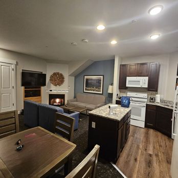 WorldMark Windsor - Common Area in the unit - Hotels Near Me - Windsor, California