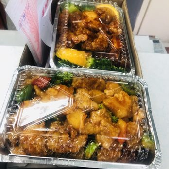 Wah Wah Kitchen - two trays of chicken and broccoli - Chinese Near Me - Amityville, New York Wah Wah Kitchen - two trays of chicken and broccoli - Chinese Near Me - Amityville, New York