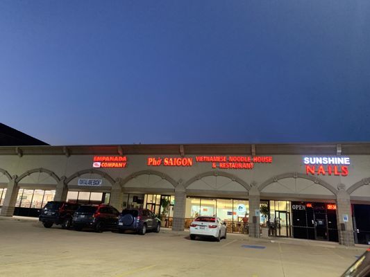 Pho Sai Gon Vietnamese Restaurant by null