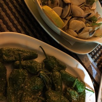 Muralha do Rio - Clams and peppers - Seafood Near Me - Porto, 13