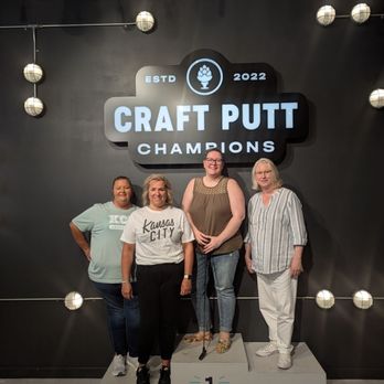 Craft Putt - Photo opp at the end - American Near Me - Lee's Summit, Missouri