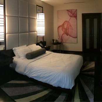 Ivy Hotel - Bed - Hotels Near Me - Chicago, Illinois Ivy Hotel - Bed - Hotels Near Me - Chicago, Illinois