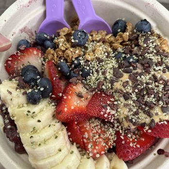 Carioca Bowls - Acai Bowls Near Me - Portland, Oregon Carioca Bowls - Acai Bowls Near Me - Portland, Oregon