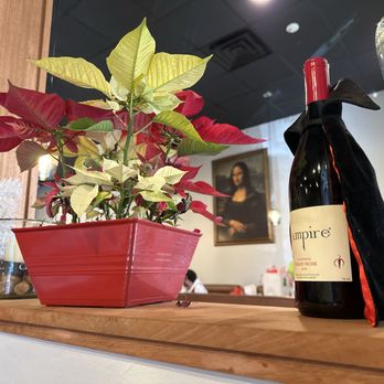 Mamma Mia - Italian Near Me - Riverside, California