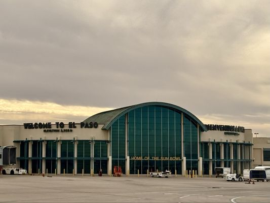 El Paso International Airport by null