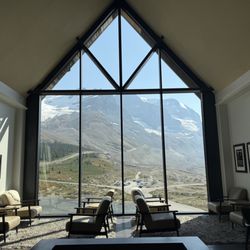 Glacier View Inn