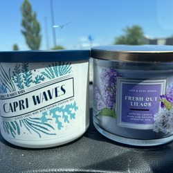Bath & Body Works - 3-wick scented candles