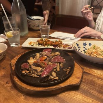 1938 Indochine - Wagyu sizzling, crazy fried rice,chili chicken - Vietnamese Near Me - Honolulu, Hawaii
