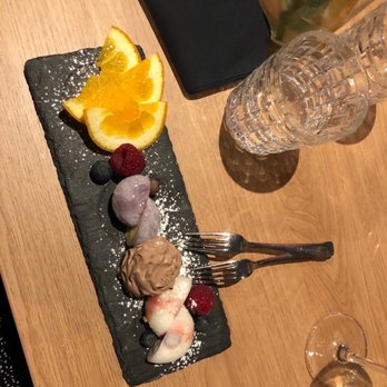 Hoshi - Mochi-Eis zum Dessert - Japanese Near Me - Leipzig, SN Hoshi - Mochi-Eis zum Dessert - Japanese Near Me - Leipzig, SN