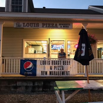 Louis Roast Beef & Pizzas - outside - Pizza Near Me - Plaistow, New Hampshire