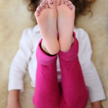 Prashanta Yoga - Kid's Yoga with Jennifer Copeland - Yoga Near Me - Toronto, Ontario Prashanta Yoga - Kid's Yoga with Jennifer Copeland - Yoga Near Me - Toronto, Ontario