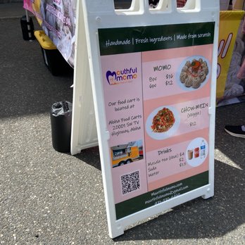 Mouthful Momo - Food Stands Near Me - Aloha, Oregon