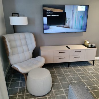 The Watermark Hotel - Lounge area - Hotels Near Me - Tysons, Virginia The Watermark Hotel - Lounge area - Hotels Near Me - Tysons, Virginia