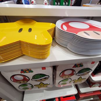 Nintendo San Francisco - Merchandise/displays - Video Game Stores Near Me - San Francisco, California Nintendo San Francisco - Merchandise/displays - Video Game Stores Near Me - San Francisco, California