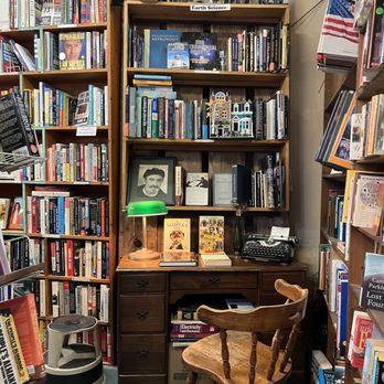 Key West Island Bookstore - Bookstores Near Me - Key West, Florida