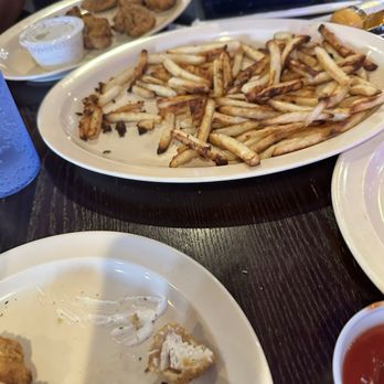 Straw Hat Pizza - Pizza Near Me - Gilroy, California Straw Hat Pizza - Pizza Near Me - Gilroy, California