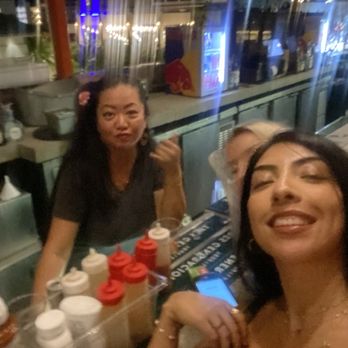 BUHO COCINA Y CANTINA - Updated October 2024 - 2288 Photos & 1644 Reviews - 2250 Kalakaua Ave