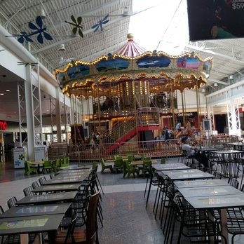 CHICAGO RIDGE MALL Updated June 2025 141 Photos 96 Reviews 444