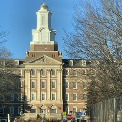Newington Veterans Hospital - Driving up to the hospital