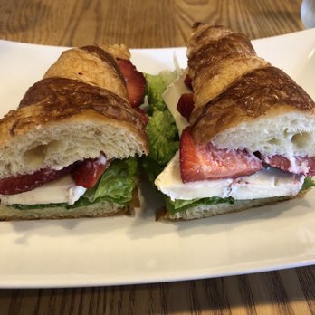 Bruncheria - Breakfast & Brunch Near Me - New Westminster, British Columbia