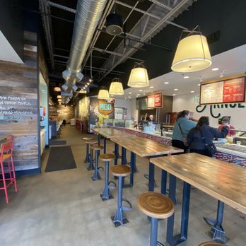MOD Pizza - View towards back from entry - Fast Food Near Me - Arnold, Missouri
