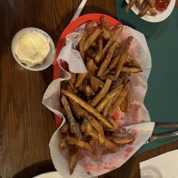 Plank's On Broadway - Fries basket - Pizza Near Me - Grove City, Ohio Plank's On Broadway - Fries basket - Pizza Near Me - Grove City, Ohio