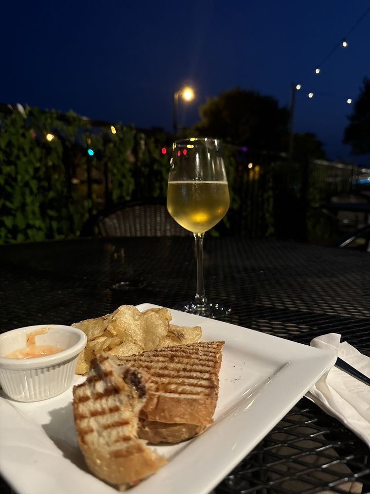 Vine & Tap