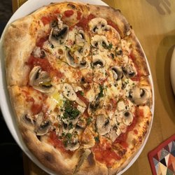 Ristorante Pizzeria Italia - Mushroom pizza