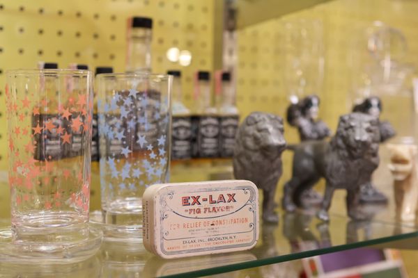 Starland Vintage & Unusual by null