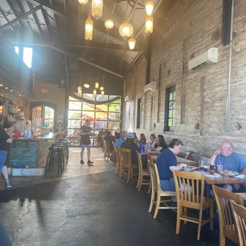 Gilgamesh Brewing - Independence - Love the ambiance and vibe here. - Pizza Near Me - Independence, Oregon