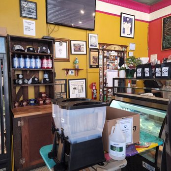 Cafe Jumping Bean - Water! - Cafes Near Me - Chicago, Illinois