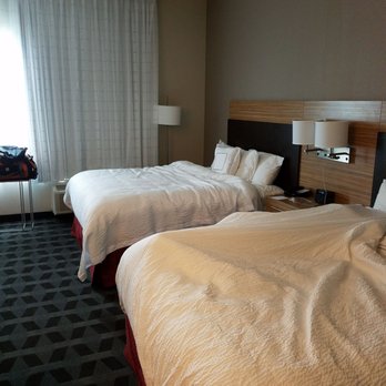TownePlace Suites Austin Parmer/Tech Ridge - Comfortable beds. High ceilings. Clean rooms. - Hotels Near Me - Austin, Texas TownePlace Suites Austin Parmer/Tech Ridge - Comfortable beds. High ceilings. Clean rooms. - Hotels Near Me - Austin, Texas