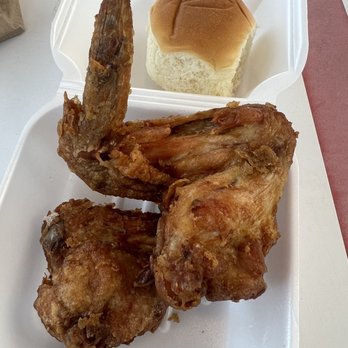 Bronco's Self-Service Drive In - Wing snack pack - Burgers Near Me - Omaha, Nebraska