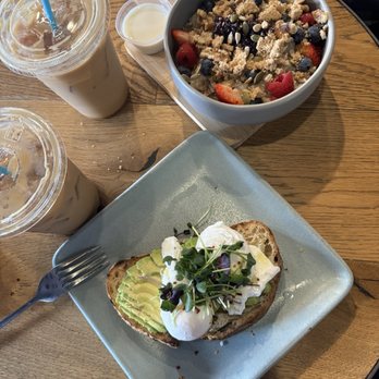 Harvest At the Base - Avocado toast and harvest oatmeal - Breakfast & Brunch Near Me - Park City, Utah Harvest At the Base - Avocado toast and harvest oatmeal - Breakfast & Brunch Near Me - Park City, Utah