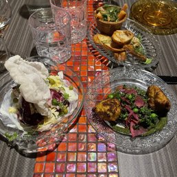Cod cakes, foie gras mouse with port wine