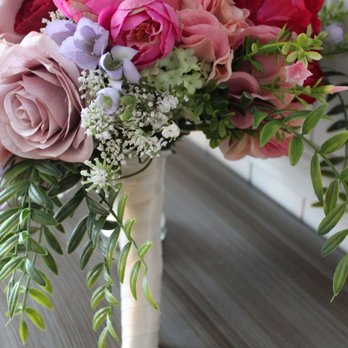 Love Is Blooming - Florists Near Me - Champlin, Minnesota Love Is Blooming - Florists Near Me - Champlin, Minnesota