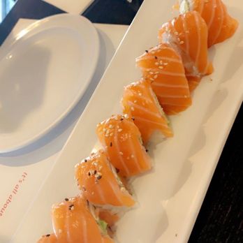 Crazy Rock'N Sushi - Super Philly roll - Sushi Bars Near Me - Irvine, California Crazy Rock'N Sushi - Super Philly roll - Sushi Bars Near Me - Irvine, California