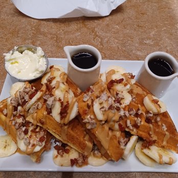 Pit Stop Diner - King waffle - Diners Near Me - Cabazon, California Pit Stop Diner - King waffle - Diners Near Me - Cabazon, California