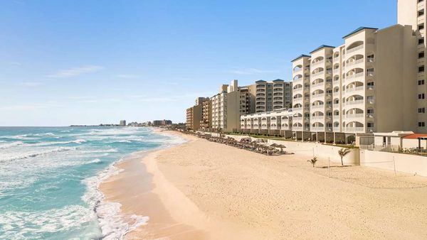 Hilton Cancun Mar Caribe All-Inclusive Resort by null